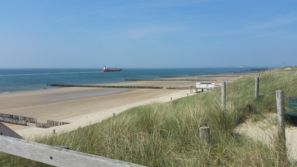 'ZEEWIND' zeeland sky recreatie Apartment Весткапеле Екстериор снимка